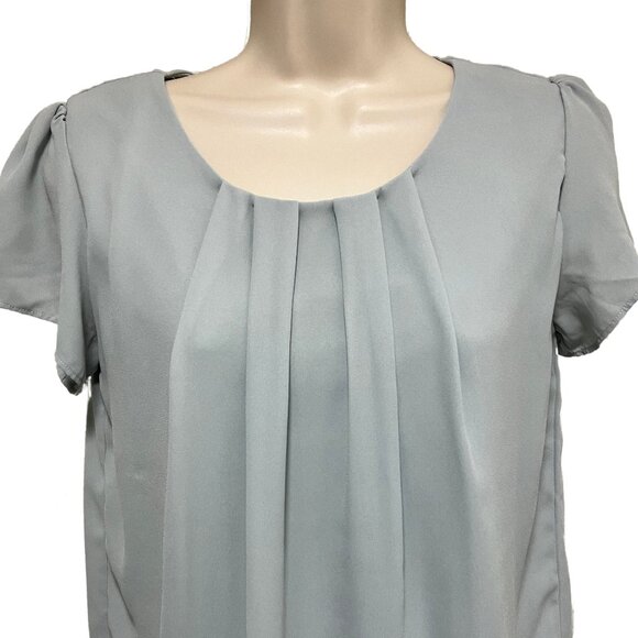 NWOT Avail Cap Sleeve Blouse Size: Medium - Picture 2 of 6